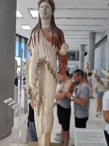 Polychrome copy of Kore 685